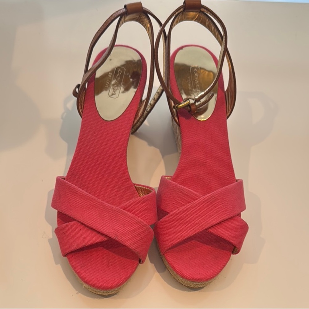 Elegant Pink Sandals
